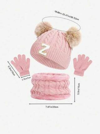 مجموعة من 3 قطع من قبعة مطرزة برقم وحرف 26 لطفل، وشاح وقفازات من الفليس، قبعات جذابة مقاومة للرياح ودافئة للفتيات مناسبة للخريف والشتاء للخارج، تنسيق أنيق ويمكن أن تستخدم كهدية عيد ميلاد