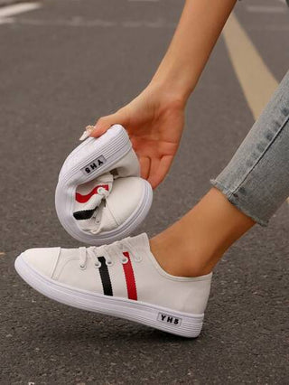 أحذية رياضية كانفاس للنساء بنصف كعب مع رباط وأصابع دائرية، مريحة، عصرية، كاجوال، قابلة للتنفس، مانعة للانزلاق، مناسبة لجميع المواسم