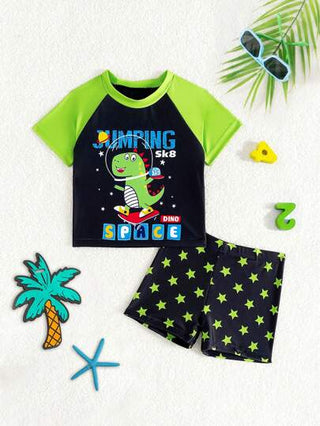 مايوه أولادي طقم ملابس سباحة للأطفال الصغار مكون من ملابس علوية بياقة دائرية وأكمام قصيرة من اللون الأحادي وبتصميم لوحات متناسقة مع شورت