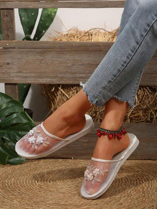 شبشب نسائي خلفي مفتوح، شبشب شبكي مطرز قابل للتنفس وسهل الارتداء، صندل أنيق كاجوال للاستخدام الداخلي والخارجي باللون الأبيض، صندل مسطح مريح