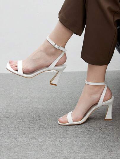 CUCCOO BIZCHIC صندل نسائي ذو كعب عالي مريح ومتعدد الاستخدامات بأصبع قدم مربع، موضة بسيطة للنقل اليومي