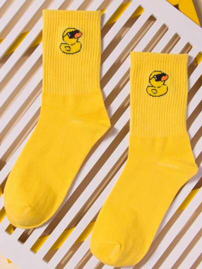 زوج من الجوارب الإبداعية والعصرية للرجال بتصميم بطة صفراء، جوارب وسطية مريحة ومنفذة للهواء، جوارب هدية ممتعة للنساء