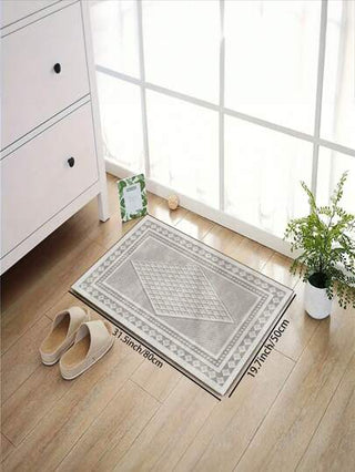 قطعة من السجاد الرمادي الأبيض، مقاوم للماء ومانع للانزلاق وللبقع، مناسب لتزيين الغرف، للصالون والمطبخ والحمام وغرفة النوم ، بساط الباب والسجاد المنطقة وسجاد الخارج، مصنوع من ألياف البوليستر، سهل التنظيف والغسيل في الغسالة، مناسب لكافة المواسم والمناسبات