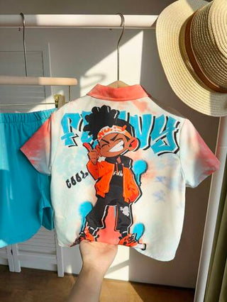 2 طقم ملابس أولاد كاجوال رياضي بطراز الكلية والشارع، ملابس ذات قصة فضفاضة مطبوعة بطراز الجرافيتي على قميص وشورت، مناسبة للحفلات والأعياد والمناسبات والمدرسة والسفر والرياضة، مناسبة للربيع والصيف