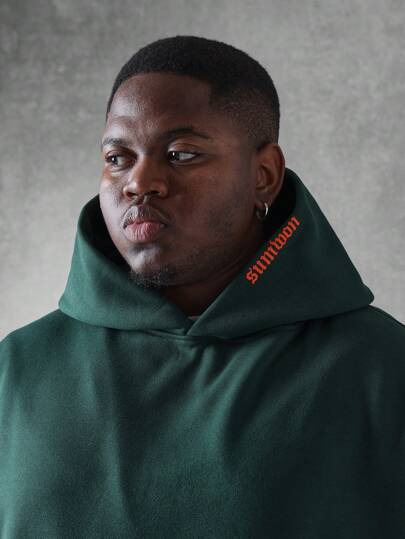 SUMWON هوديE بطباعة حرفية كبيرة من شركة سومون إنترناشيونال، ملابس شتوية منزليّة عصرية مصنوعة من القطن المبطن بجيب كنغر للموضة الخريفية والشتوية