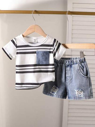 طقم 2 قطعة لأطفال الرضع والأطفال الصغار من الأولاد - تي شيرت قصير الأكمام بياقة دائرية وجيب ، وشورت جينز ممزق مغسول - للربيع والصيف