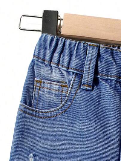 بنطال جينز أسود ورمادي محترق جزئيًا، مرن وضيق على الوسط، صالح للارتداء اليومي، مناسب للشباب، في تصميم الموضع الشارعي المتنوع والشخصي، مجموعة جديدة 2024