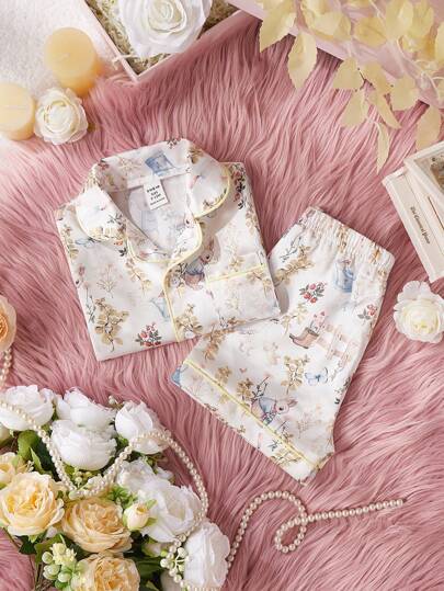 مجموعة ملابس علوية وشورت كاجوال ومريحة للبنات الصغار ، 2 قطعة، من قماش الستان المحبب والكريب باللون المشمشي