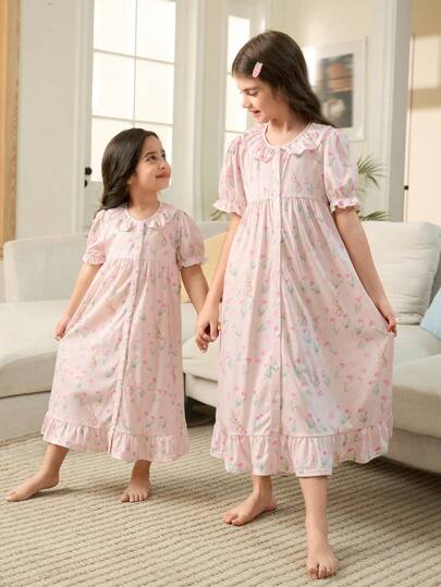 بيجاما ثوب نوم قصير كم مزين بتكسيرات ورسومات الأرنب والزهور البناتية المناسب للارتداء اليومي والمنزلي ، ملابس يومية للفتيات ،مطابقة لخطوط الأخوة (يباع قطعتان بشكل منفصل)