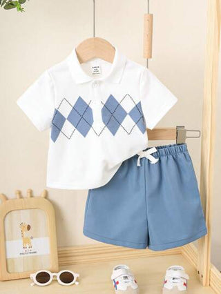 مجموعة قميص بولو أبيض وشورت أزرق بنمط ماسي للأطفال والرضع، مناسبة للربيع والصيف
