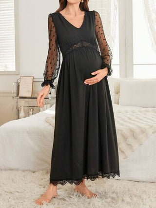 Shein Underwear&Sleepwear Maternity فستان نوم للحمل طويل الأكمام بياقة V وخصر مشدود، من رقعات شبكية ونقشات بولكا بشفافيات