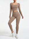 SHEIN Sport Studio بدلة رياضية أنثوية كاملة بقميص رقبة مربعة وأكمام طويلة وبنطال ليغنز أطقم رياضية بخياطة غير منظورة للنساء، لون بيج، مجموعة ملابس تمارين رياضية للنساء
