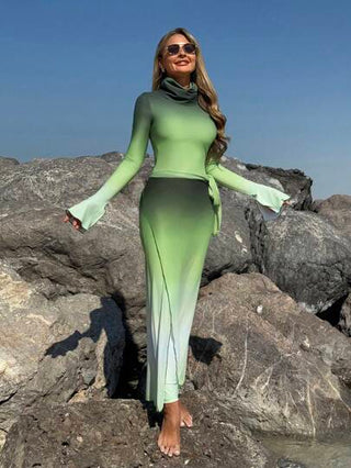 طقم تانكيني حريمي Swim Shayni مجموعة كاجوال تنكيني تتكون من: ملابس علوية بياقة عالية وأكمام طويلة ombre، بنطلون، وتنورة للتغطية، مناسبة للصيف والعطلات البحرية