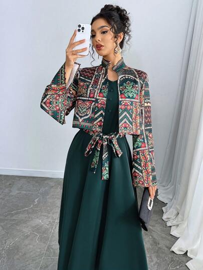 Yasmyna طقم من جاكيت كاجوال بأكمام طويلة مطبوعة مع فستان قصير مربوط أمامي للنساء، ملابس عربية