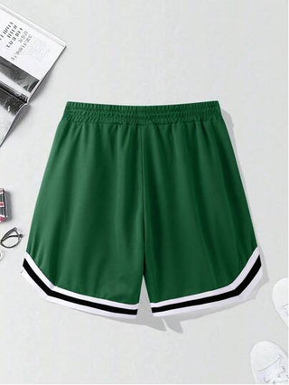 Manfinity Sporsity شورت رجالي بخصر سحاب وبنقشات الخطوط والحروف المتباينة، شورت كرة السلة للرجال، ملابس رجالية شورتات رجالية