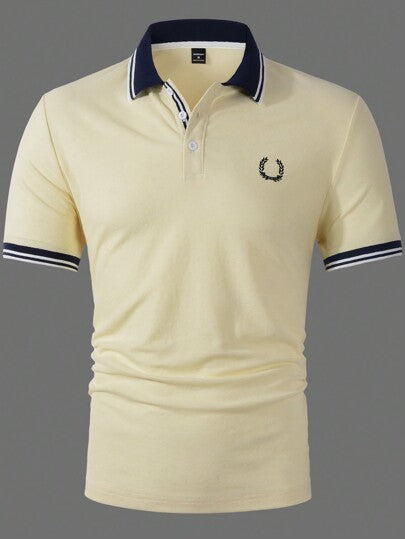 Manfinity Homme قميص بولو كاجوال قصير الأكمام للرجال باللون الأحادي مع لوحة أمامية مزينة بإضافات ومحبوك من الأمام