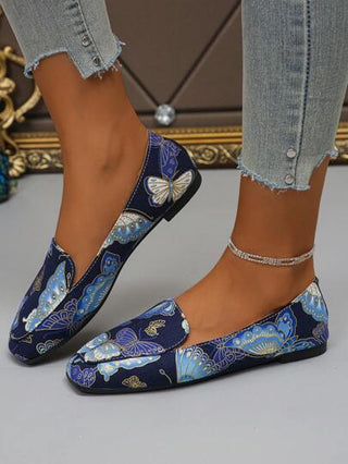 أحذية بالرينا عصرية مريحة بكعب منخفض بنقشة الفراشات لليد مع نصل مربع الشكل، لوافر كاجوال للربيع والخريف، للاستخدام اليومي في المكتب والتنقل، بلون الأزرق الداكن وبنقشات عشوائية