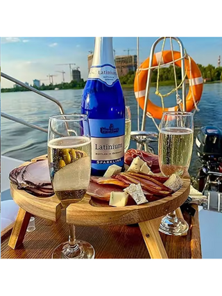 قطعة واحدة طبق خشبي دائري قابل للطي مقاس 11.8 بوصة، مثالي للأنشطة الخارجية والحفلات والنزهات والتخييم والشواء في الشاطئ، بما في ذلك موائد الوجبات الخفيفة، سهل الحمل إلى حفلات عيد الميلاد المسائية في الفناء