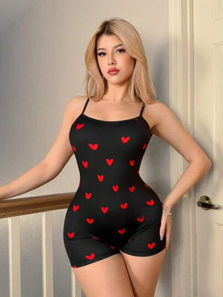 Sweetina جمبسوت قصيرة مكشوفة الظهر بطباعة قلوب حمراء وسوداء جذابة ليوم الحب، طراز بسيط أنيق مناسب للارتداء اليومي