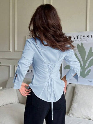 EZwear بلوزة كاجوال للسيدات طويلة الأكمام ذات لون أحادي مع زر أمامي