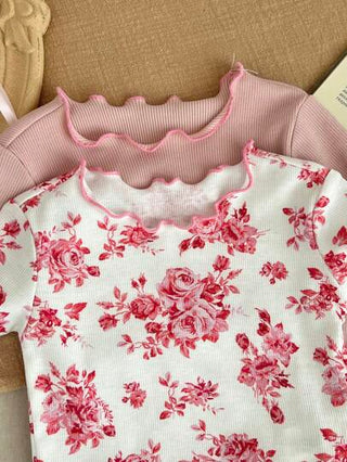 SHEIN 4 قطعة/طقم بنات صغار طراز القديم بنمط زهري مكرمل؛ تي شيرت قصيرة الأكمام وبقطعة السراويل مريحة كاجوال لبيجاما