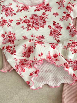 SHEIN 4 قطعة/طقم بنات صغار طراز القديم بنمط زهري مكرمل؛ تي شيرت قصيرة الأكمام وبقطعة السراويل مريحة كاجوال لبيجاما