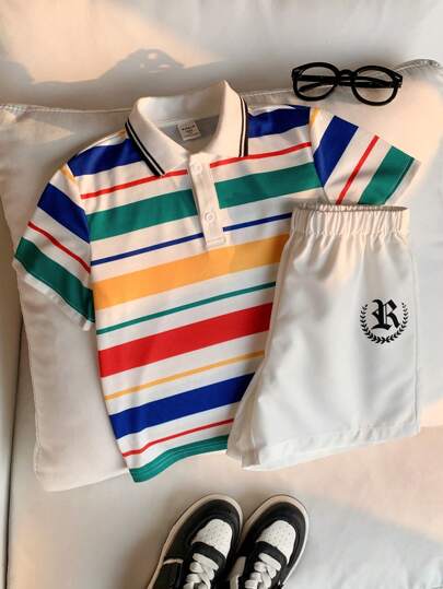 طقمان قصير وقميص بولو خطوط كاجوال لصغار الأولاد، مناسب للملابس المدرسية وأوقات الفراغ و الأنشطة الرياضية و العروض والحفلات والمناسبات اليومية و السفر في فصلي الربيع والصيف