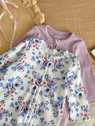 SHEIN مجموعة بدلة رومبر مكونة من قطعتين للأطفال حديثي الولادة بناتي ذات طبعة زهرية فاخرة ولون سادة ذات رقبة دائرية وأكمام طويلة وسحاب أمامي، مريحة