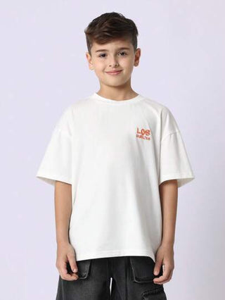 SUMWON تي شيرت كاجوال للشباب بطباعة نصية مشوشة على الظهر بطراز غرافيتي الشوارع والتزلج، بأكمام قصيرة وياقة طاقم، بقصة واسعة لموضة الشارع الصيفية