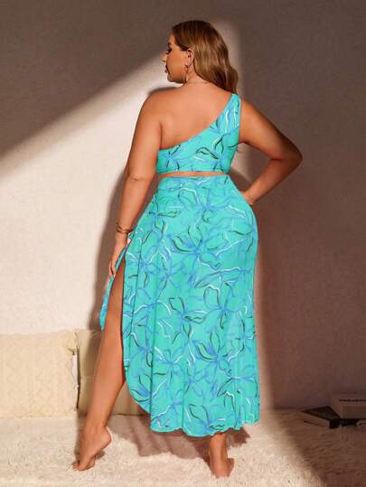 SHEIN Swim Curve مجموعة بكيني فلوري 3 قطع للنساء ذوات الحجم الكبير، مكونة من: ملابس علوية متصل بالرقبة، وسارونج وتنورة، لإطلالة إجازة