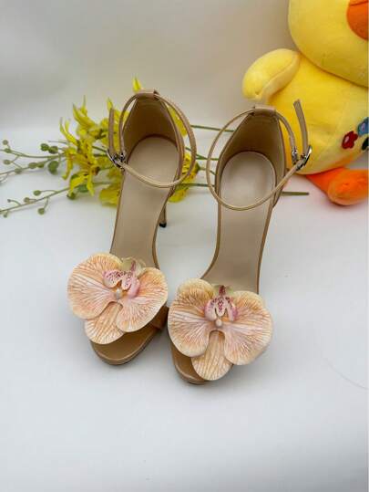 زخارف أحذية رقيقة عالية الجودة بتصميم أغشية مقلدة من الفراشات والبتلات قابلة للفصل