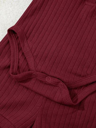 SHEIN مجموعة رومبير أكمام قصيرة ناعمة ومريحة مع شورت للأطفال الرضع، بنين/بنات