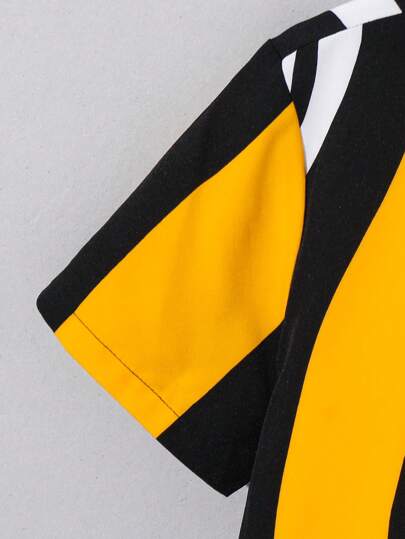 SHEIN قميص تويز كاجوال مخطط مطبوع ذو ياقة بولو وأكمام قصيرة مصنوع من قماش منسوج