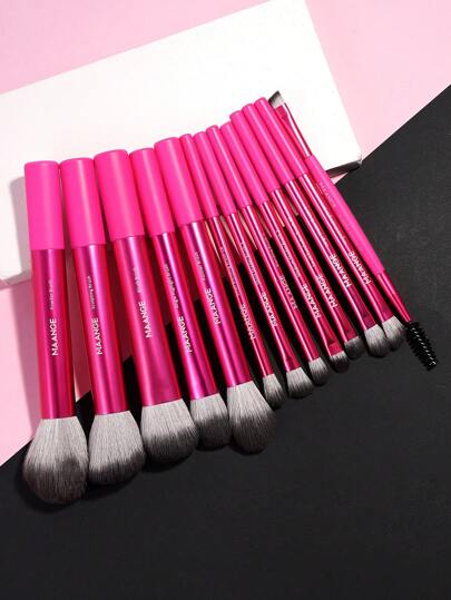 MAANGE 13 قطعة طقم فرش المكياج المحترفة، طويلة وناعمة من الألومنيوم، تشمل فرشاة أساس ناعمة، فرشاة ظل العين، فرشاة الحواجب، فرشاة الدمج، فرشاة التبريز، فرشاة الكونسيلر، فرش مكياج للبودرة والسوائل والكريمات، لاستخدام يومي والسفر، اكسسوارات ومستلزمات...
