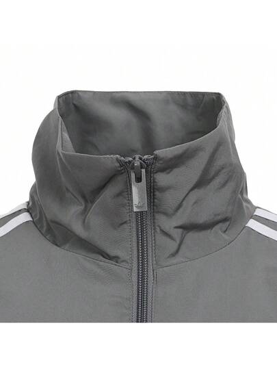 Adidas Originals جاكيت أنثوي كبير الحجم موديل TT ، خارجي مزود بقلنسوة منسوجة JD3394