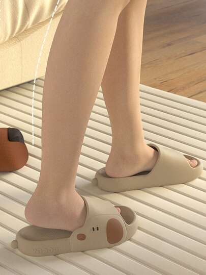 أحذية نسائية كاجوال خفيفة الوزن رسوم كرتونية مضادة للانزلاق ذات لون أحادي من الإيفا ، مناسبة للربيع والصيف