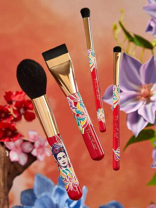 Frida Kahlo X SHEIN 4 قطع/مجموعة فرش مكياج ناعمة ذات طباعة زهرية، فرشاة البودرة، فرشاة أحمر الخدود، فرشاة أساس فائقة الرقة، فرشاة ظلال العيون