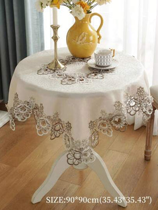 قطعة واحدة مفرش طاولة من القماش الساتان الجاكار بتطريز دانتيل قابل للإذابة بالماء، بتصميم أنيق وبسيط على الطراز الأرستقراطي، ذو نسيج فاخر، مناسب للمربع، المستطيل، المطبخ، طاولة الطعام، طاولة الاجتماعات، طاولة القهوة، خزانة الملابس، وسادة زخرفية،...