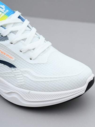 أحذية رياضية خفيفة للرجال للاستخدام اليومي، أحذية المشي في الهواء الطلق بنعل مطاطي مقاوم للانزلاق وشبكة تهوية، أحذية رياضية مريحة للركض في الصيف، باللون الأزرق