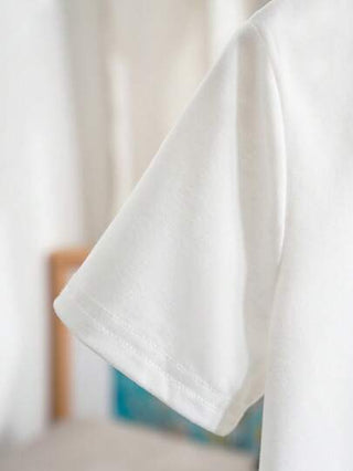 SHEIN تي شيرت بأكمام قصيرة مع طباعة كتابية بسيطة للصبي الصغير، مناسب للصيف