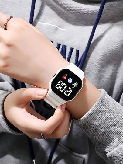 ساعتان إلكترونية على شكل رائد فضاء لليافعين والأطفال، ملائمة للأنماط اليومية المختلفة