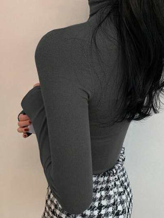 DAZY قميص داخلي نسائي بياقة عالية ولون أحادي، ملائم للشكل، ملابس خريفية بأكمام طويلة للنساء