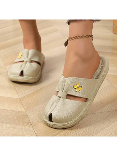 نعال نسائية صيفية جديدة لعام 2025 غير زلقة ودافئة من الأسفل، صنادل للارتداء الداخلي والخارجي بتصميم عصري