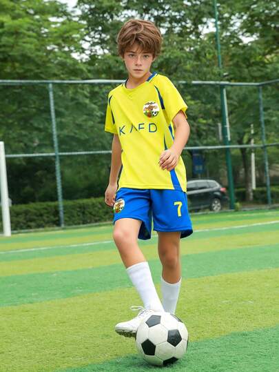 مايوه حريمي قطعة واحدة ODMYONO طقم كرة قدم شبابي مستوحى من نادي النصر 2024-2025 للأطفال (8-12 سنة) - طقم قميص ورقم 7 وشورت ، بتصميم المنزل