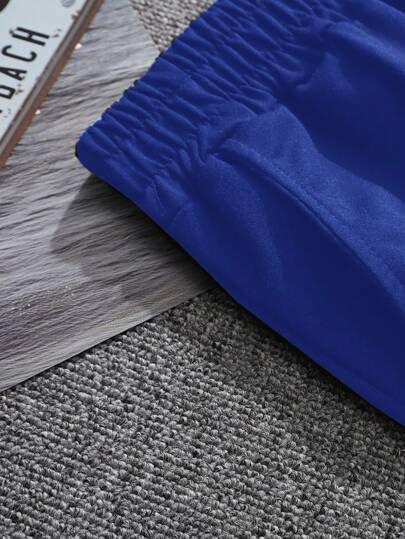 Manfinity EMRG شورتات كاجوال رجالي مطبوع عليها حرف بخصر رباط وجيب، ملابس رجالية شورتات رجالية شورتات رجالي من الشبك