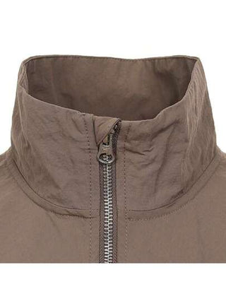 جاكيت نسائية نايلون مخطط مقاومة للأشعة فوق البنفسجية 2025 ذات قبعة