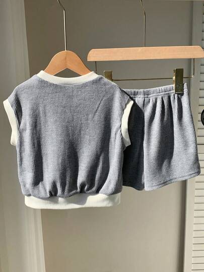 SHEIN مجموعة من قطعتين للأطفال البنات/البنين، ملابس علوية كروز واسعة فضفاضة محبوكة وشورت مناسبة للاستخدام اليومي العادي، مناسبة للربيع/الصيف للارتداء الداخلي والخارجي