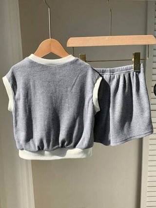 SHEIN مجموعة من قطعتين للأطفال البنات/البنين، ملابس علوية كروز واسعة فضفاضة محبوكة وشورت مناسبة للاستخدام اليومي العادي، مناسبة للربيع/الصيف للارتداء الداخلي والخارجي