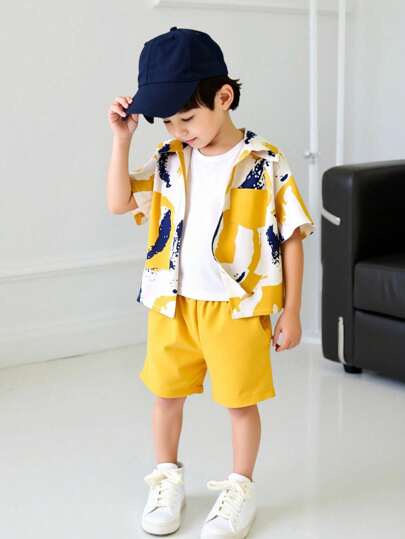 طقم قميص بطبعات ملونة وشورت صيفي عادي مع قبعة للأولاد، 2 قطعة