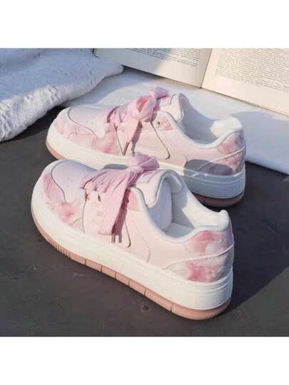 احذية رياضية كاجوال رتروية ذات وحدة أساس سميكة للنساء 2025 موديل الربيع، نسيج رخامي ملون بوردي أحذية الطالبات في الجامعة , أحذية رياضية متعددة الاستخدامات، تأتي صغيرة المقاس بمقاس واحد